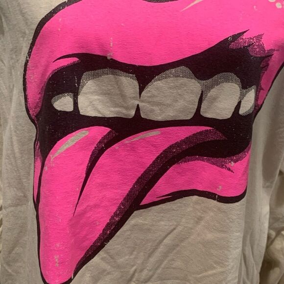 Kill Brand Pink and Cream Long Sleeve Tee with Bold Graphic Design - Picture 3 of 6